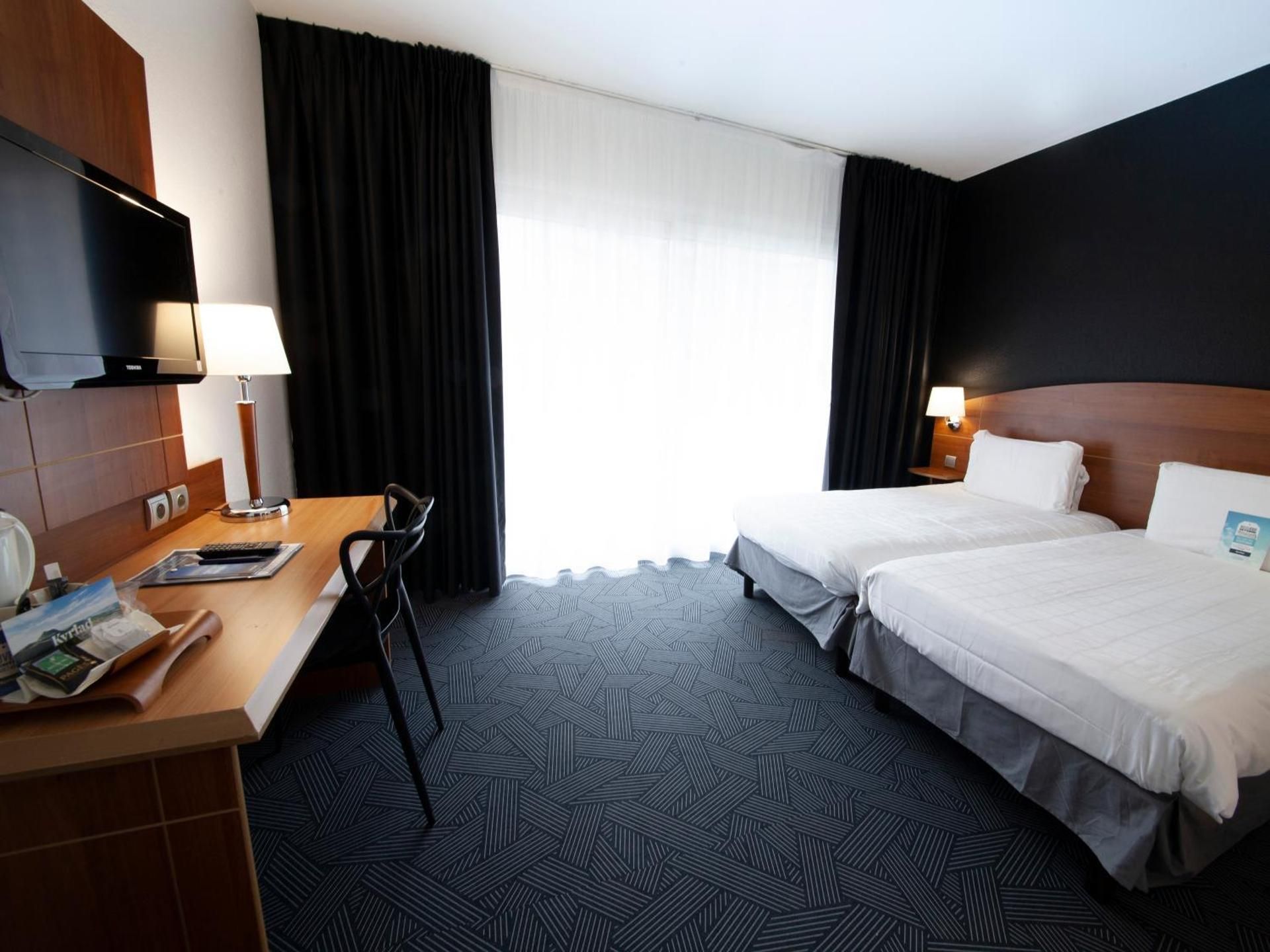 Triple Room 3 single beds