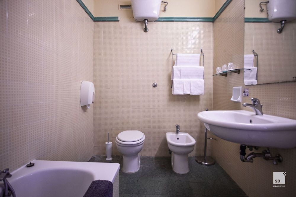 Hotel La Pace Economy Room 23