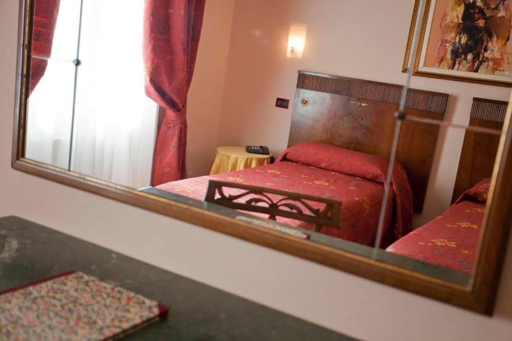 Hotel La Pace Economy Room 20