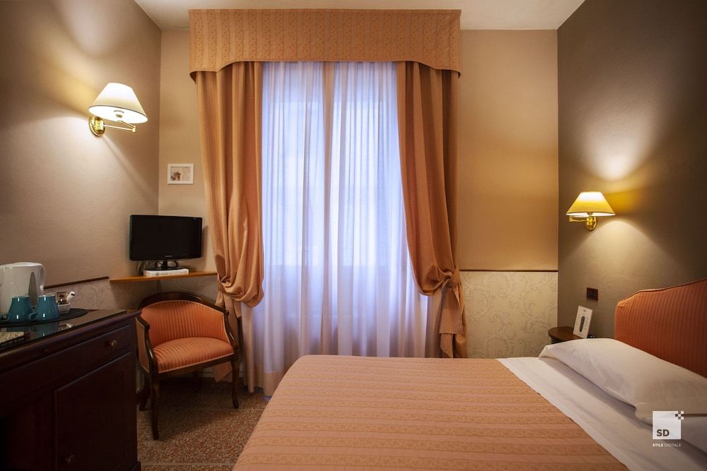 Hotel La Pace Economy Room