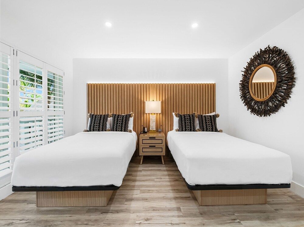 Beachcomber Resort & Club Standard Double Room 3