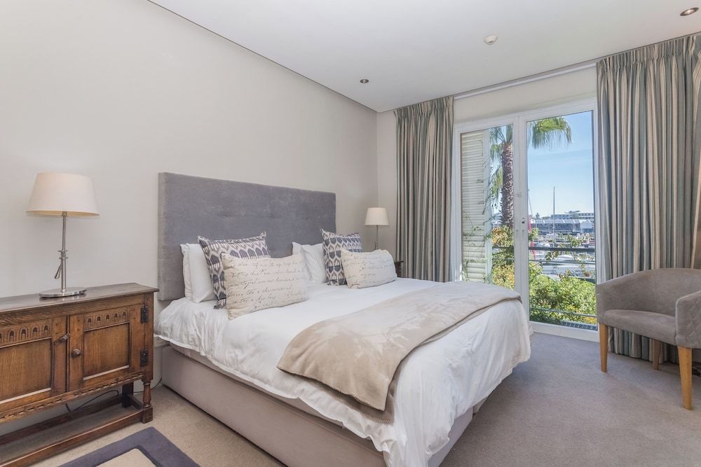Two Bedroom Premier 11