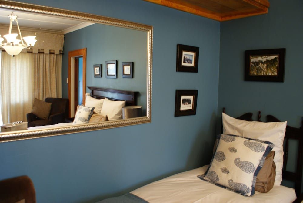 Hampton House Lismore Standard Room 2