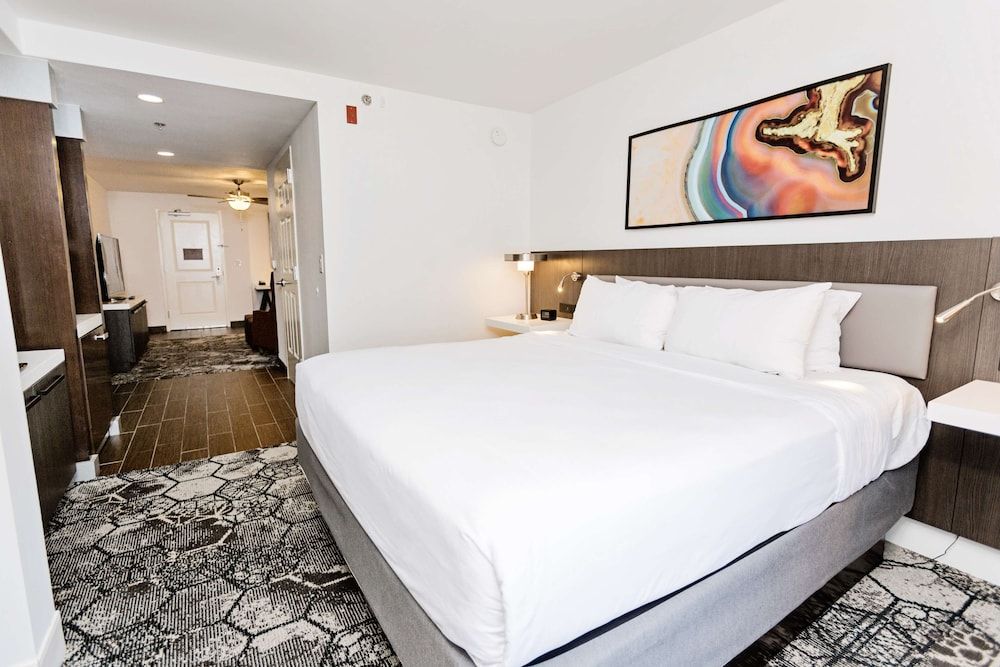 Junior Suite, 1 King Bed & Sofa Bed