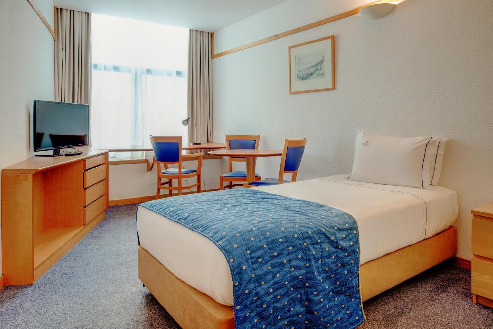 undefined VIP Executive Eden Aparthotel 4