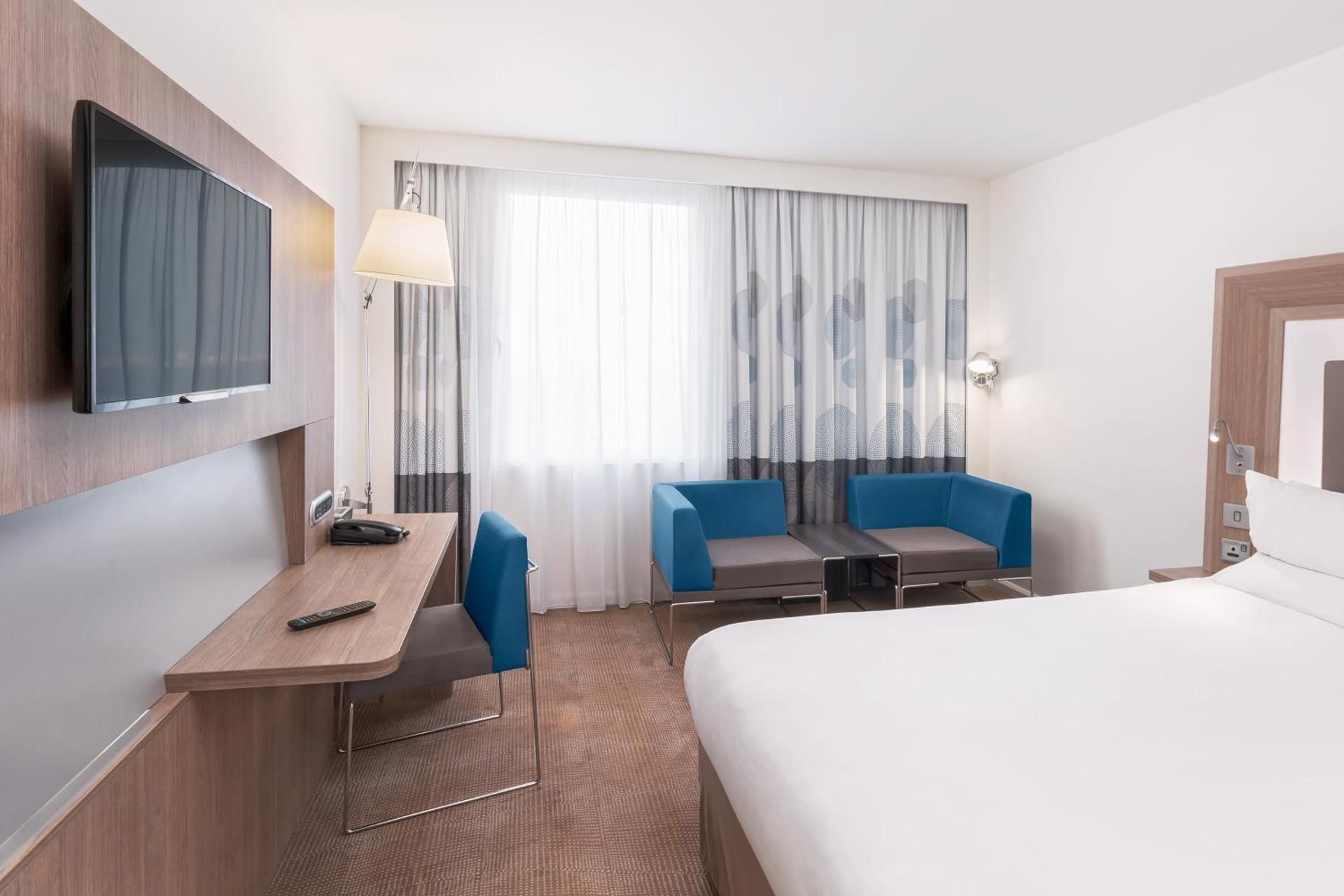 undefined Novotel London ExCeL 7