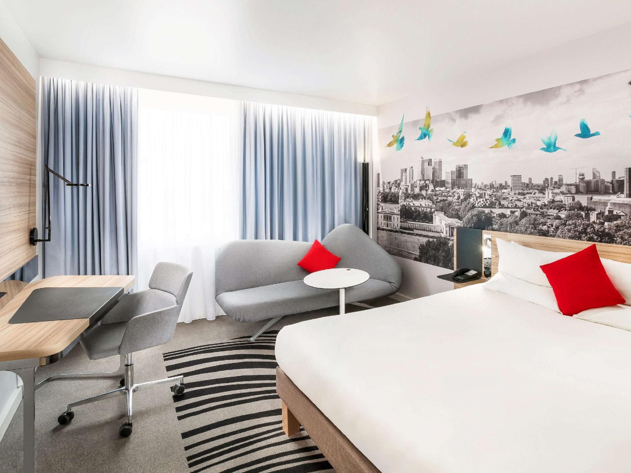 undefined Novotel London ExCeL 2