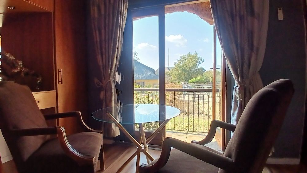 Fish Eagle luxury double en-suite