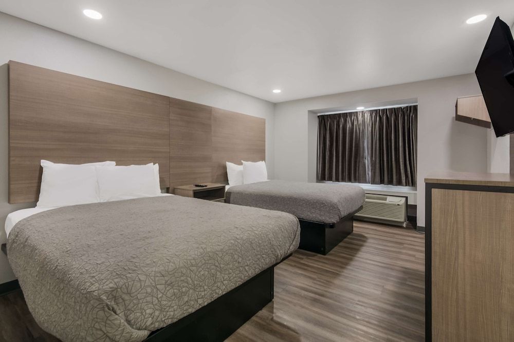 Suite, 1 Queen Bed, Non Smoking