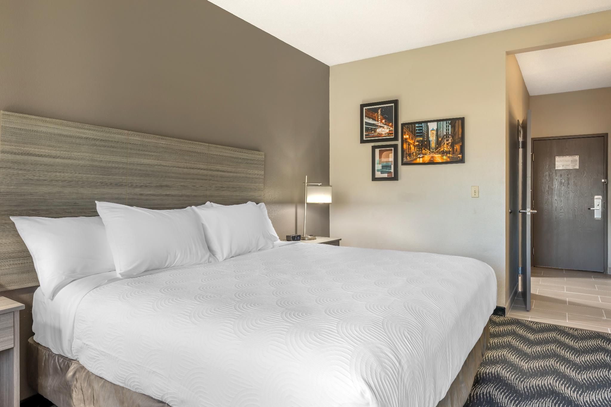 1 King Bed, 1 Single Bed, Suite, Nonsmoking