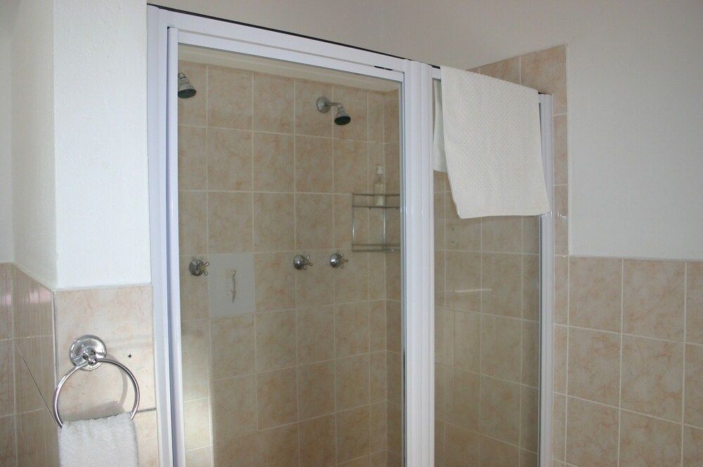 Fraaigelegen Farm Cabernet - 2 Bedroom Cottage 8