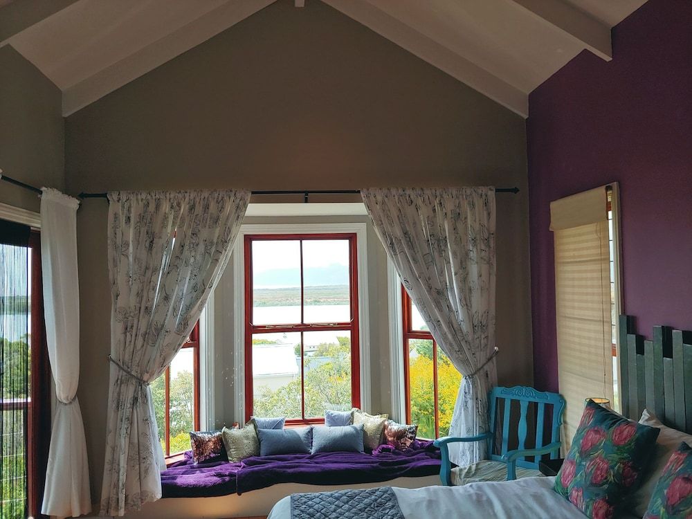 Deluxe Queen Rooms