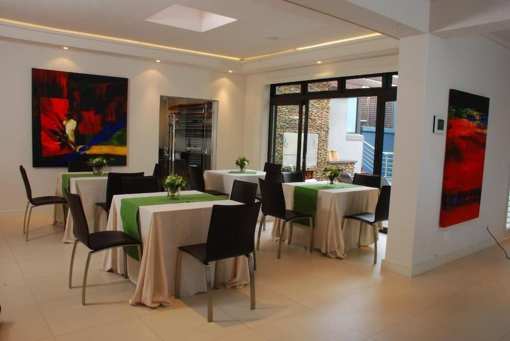 undefined Selkirk House 10