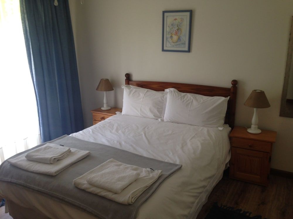 Blue Fern of Knysna Self-Catering Flat (3) 2