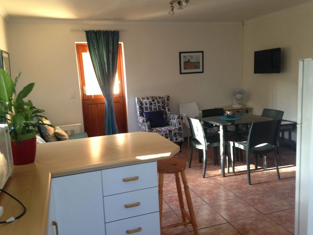 Blue Fern of Knysna Self-Catering Flat (3) 5