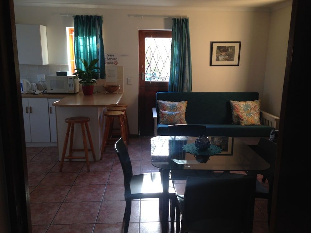 Blue Fern of Knysna Self-Catering Flat (3) 8