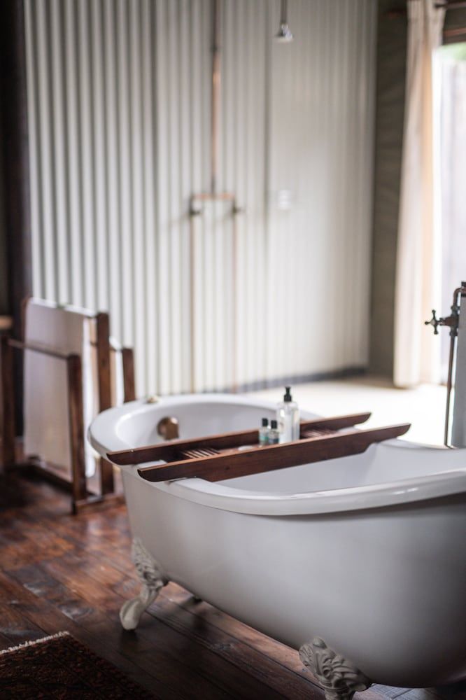 Misty Mountain Reserve Lake Side Tented Lodges 6