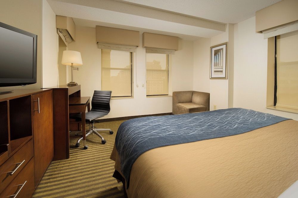 undefined Comfort Inn Downtown DC/Convention Center 8