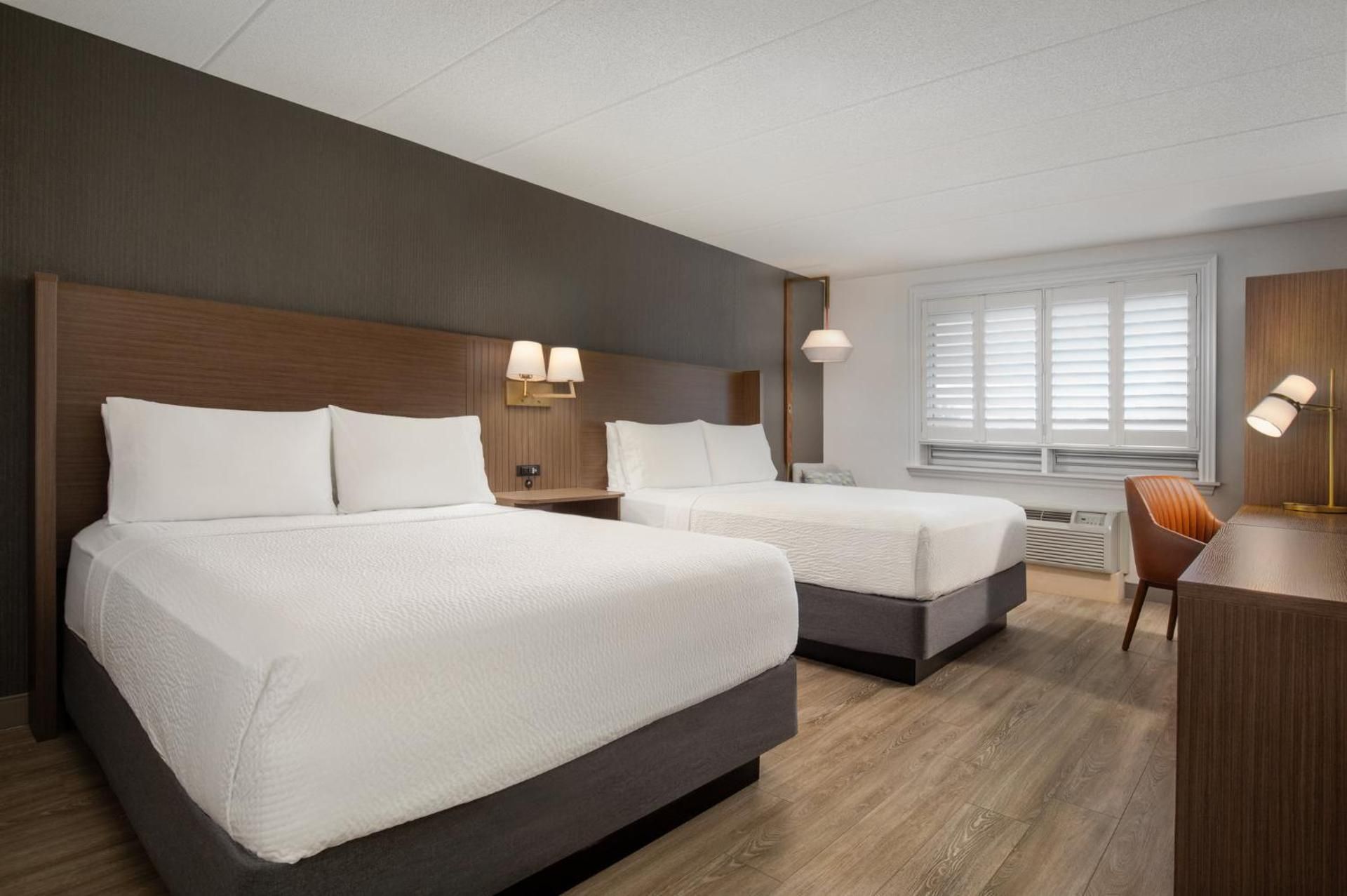 1 Bedroom Suite Sofa Bed 2 Queen