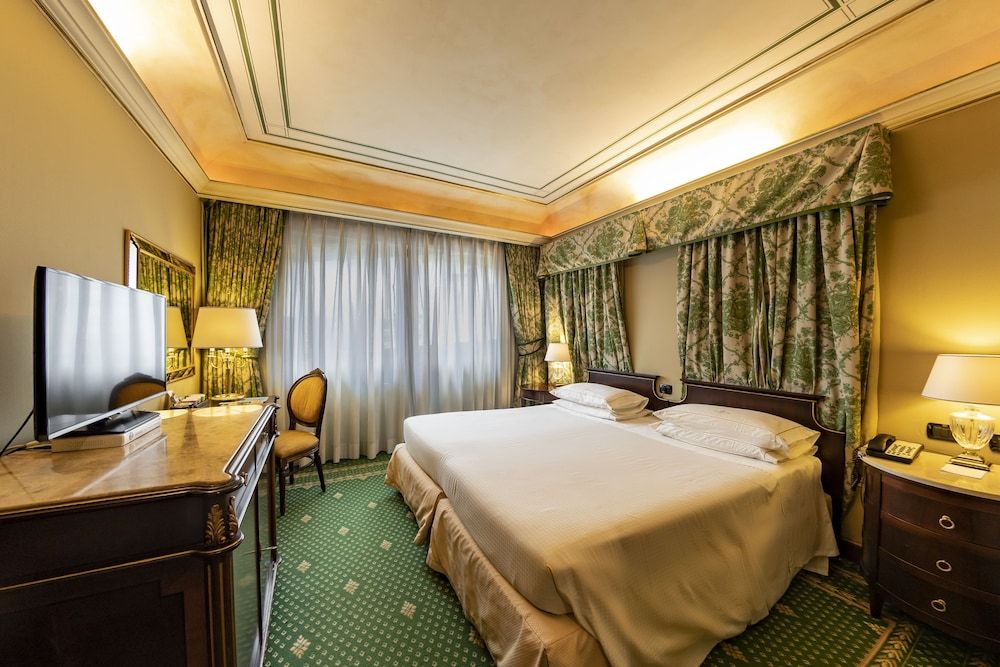 River Château Hotel Classic Double or Twin Room, Non Smoking 2