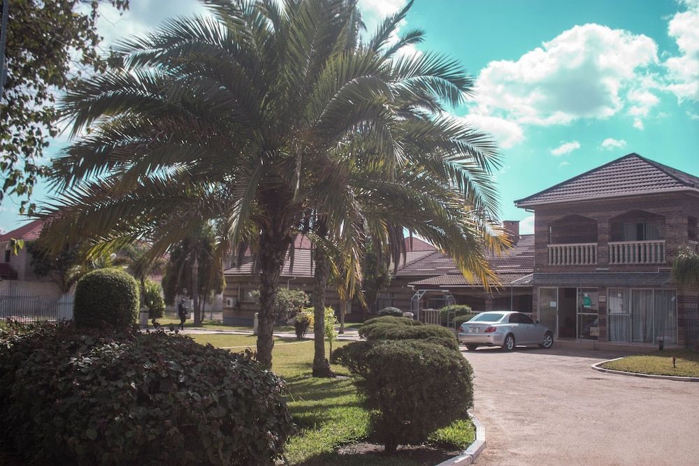 undefined Tecla Lodges 3