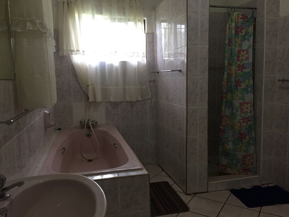 Divine Guest House Standard Single Room 7