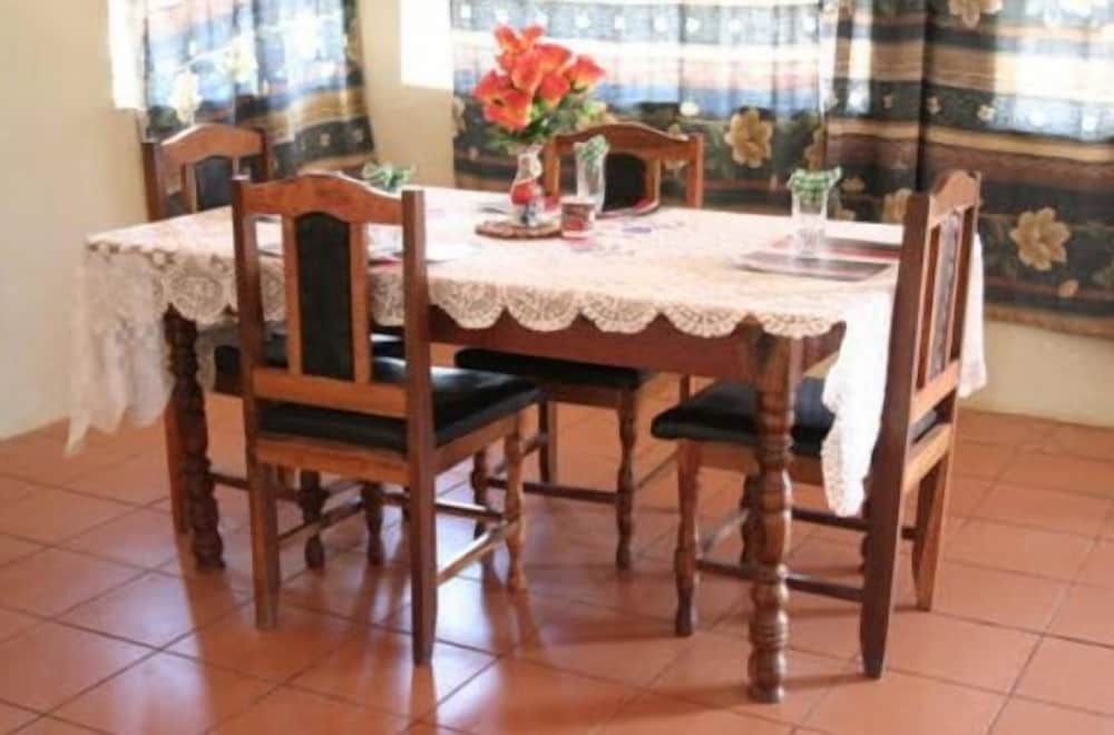 Kwesu Guest House Double or Twin Room 7