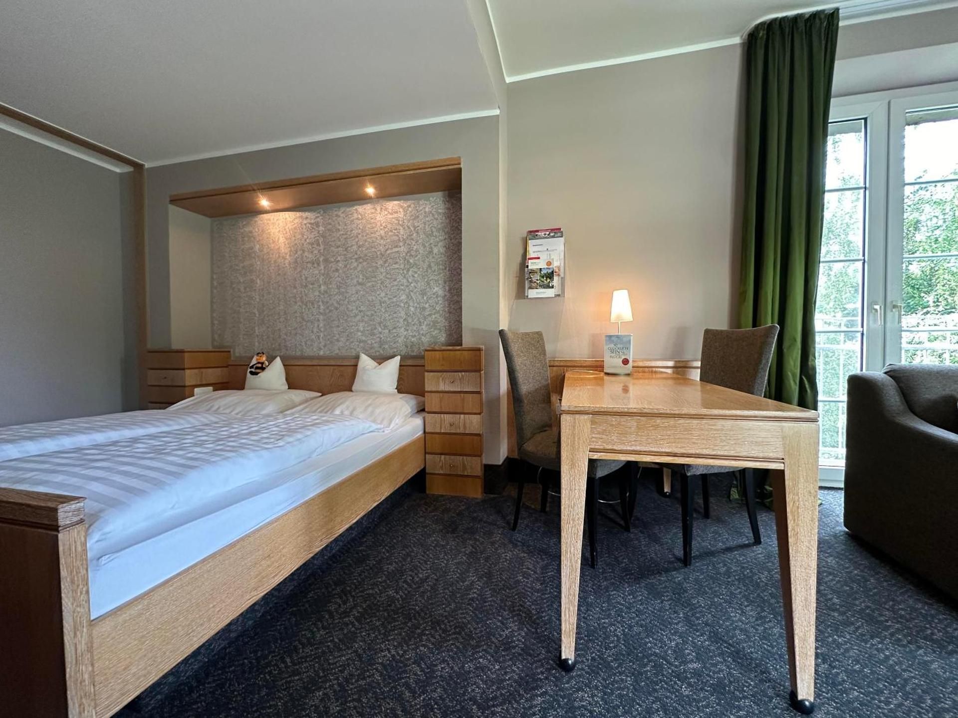 Deluxe Room B
