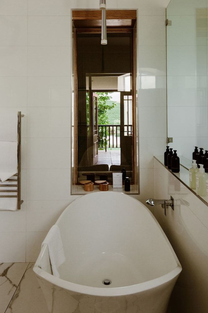 Asara Wine Estate & Hotel Luxury Suite, 1 Bedroom, Terrace, Courtyard View 7