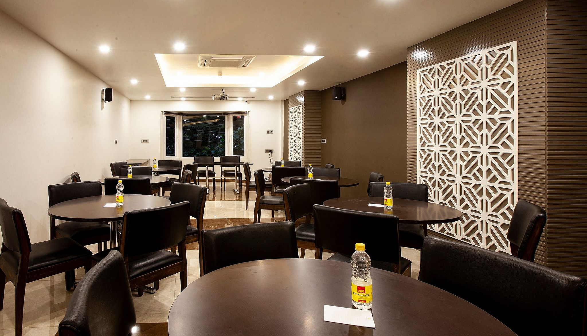 Food & Dining