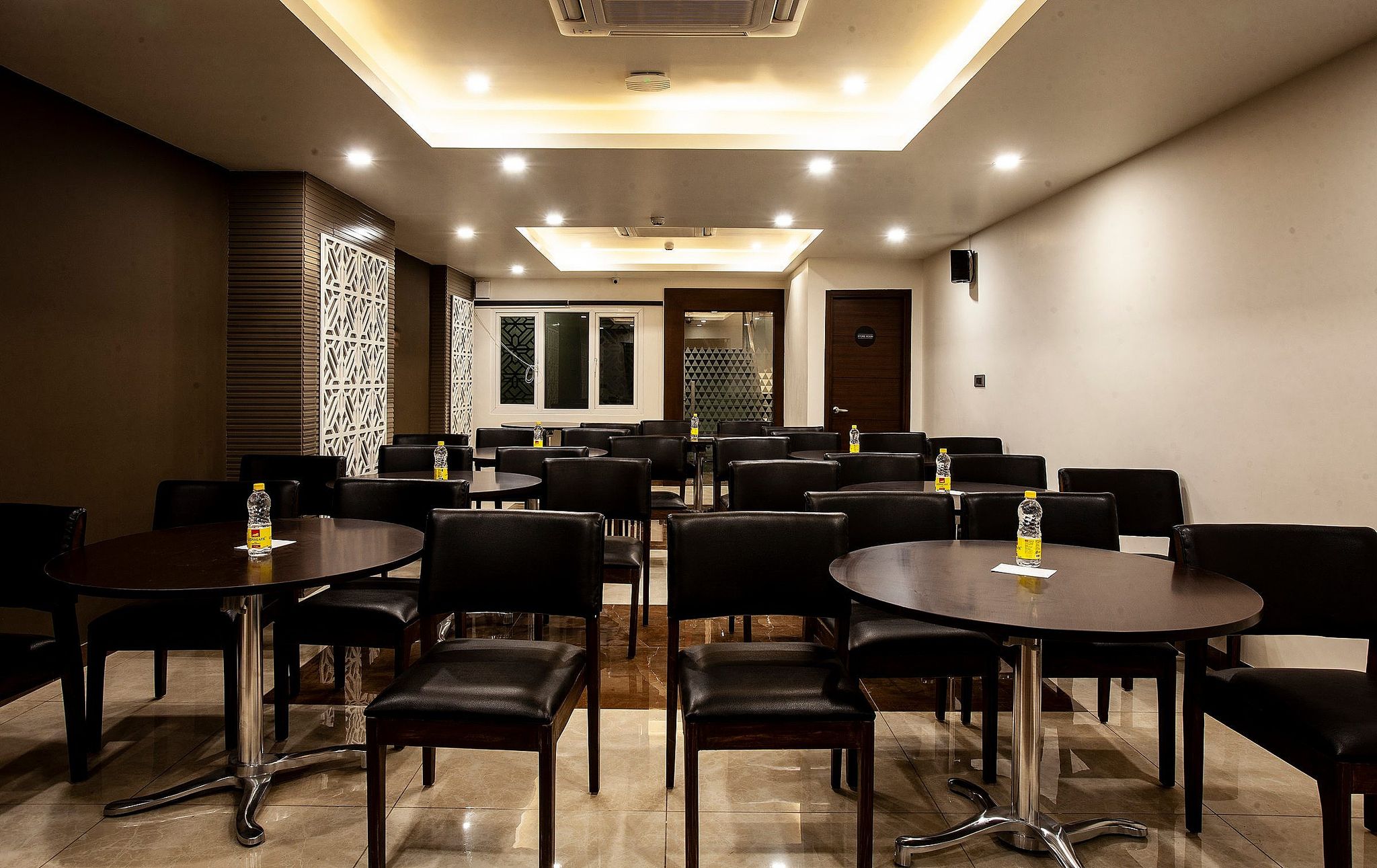 Food & Dining