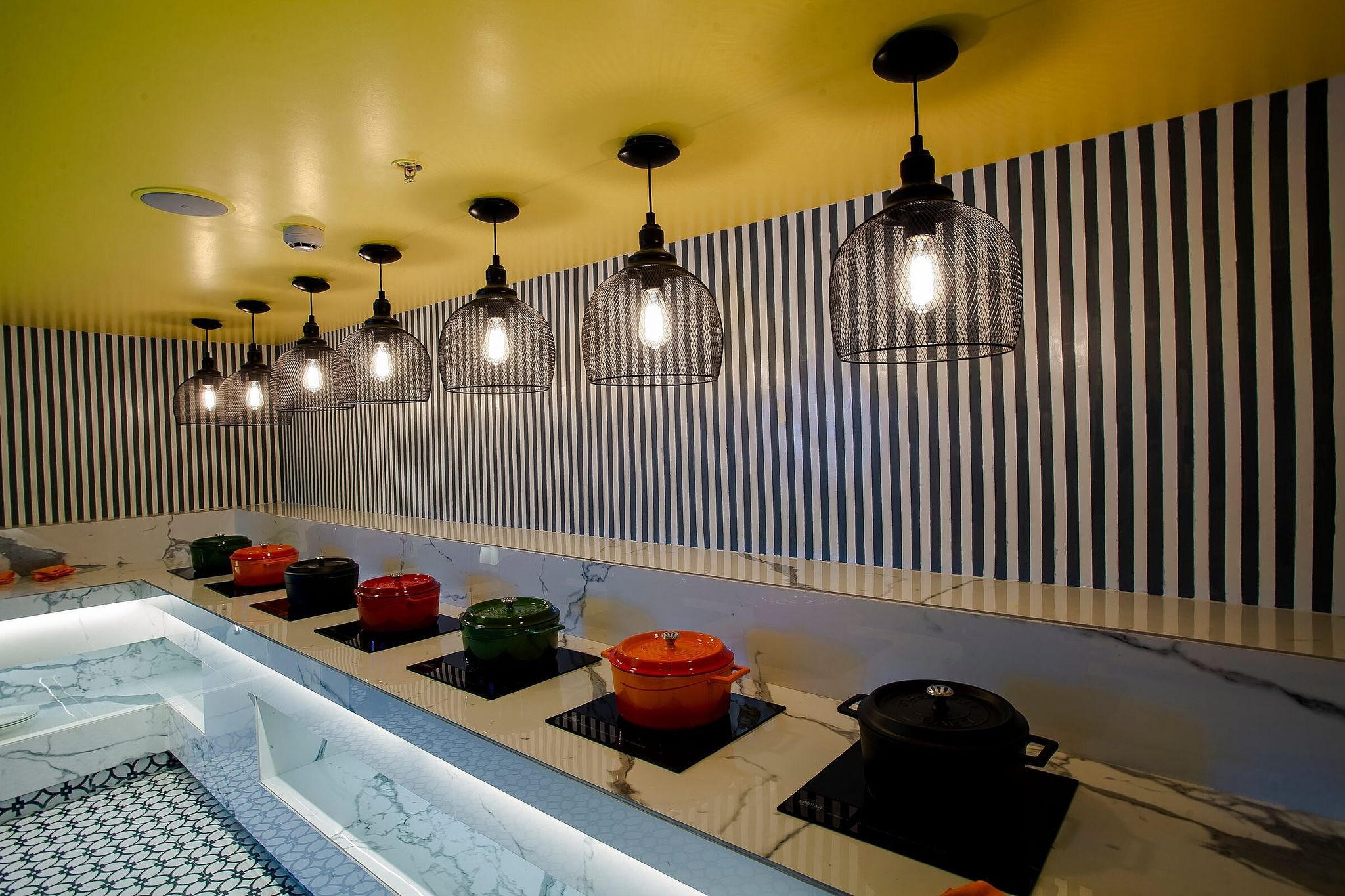 Food & Dining