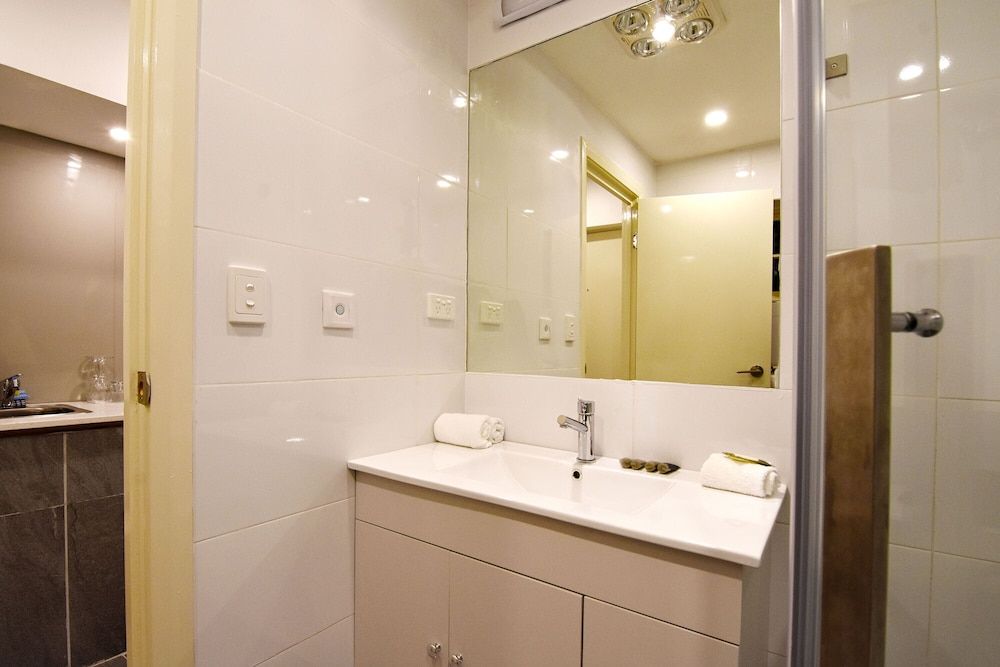 Best Western Plus Buckingham International Family Room 2