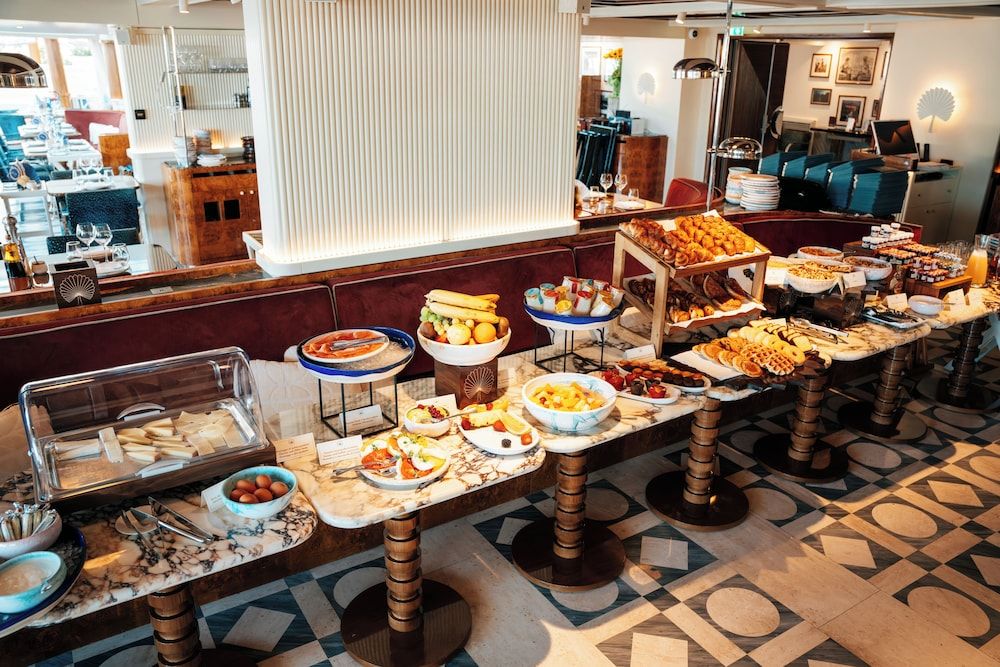 undefined Hotel Port Palace 8