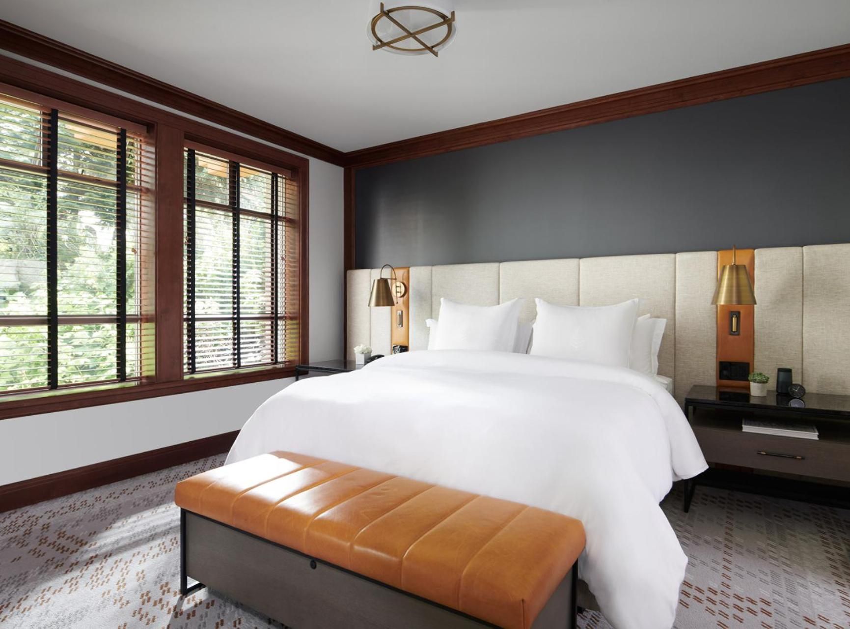 The Summit Suite