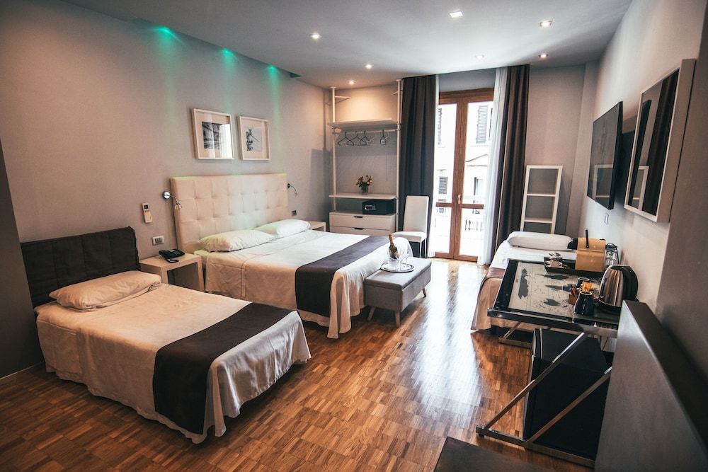 undefined Hotel Orcagna 10