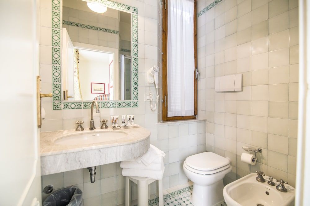 Hotel Italia Standard Double or Twin Room 5