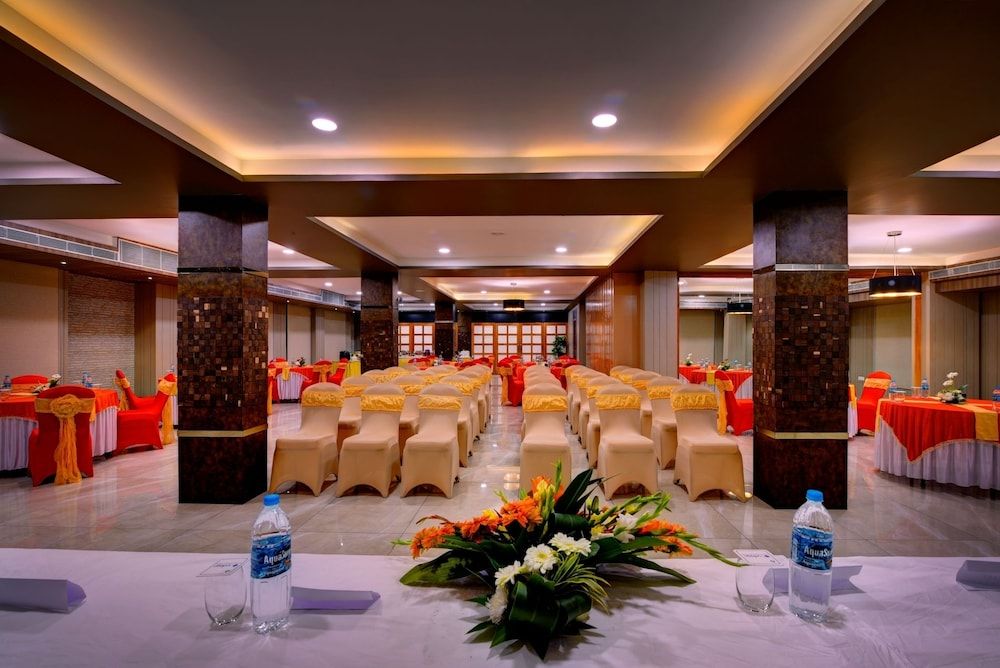 undefined Udaan Clover Hotel & Banquets 9