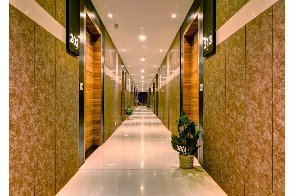 undefined Udaan Clover Hotel & Banquets 4