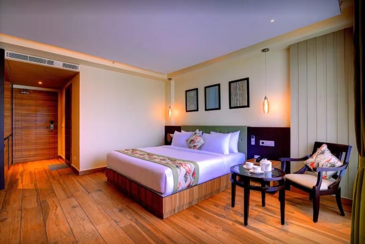 Udaan Clover Hotel & Banquets Deluxe Room 3