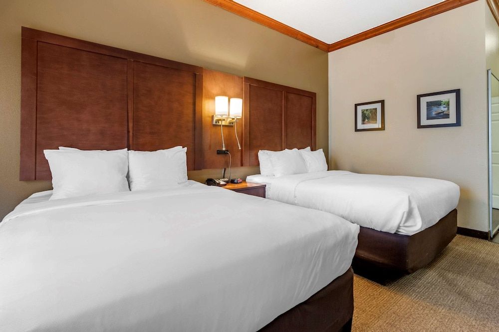 Standard Room, 2 Queen Beds, Non Smoking