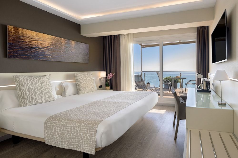 Hotel Calipolis Superior Double Room Single Use, Terrace, Sea View 2