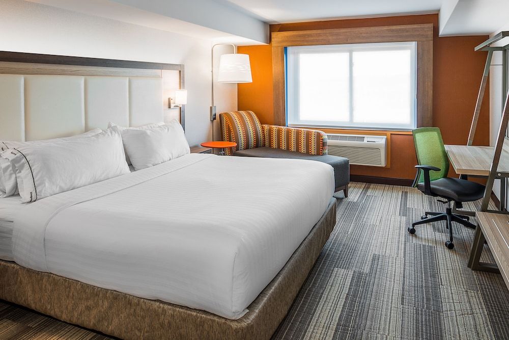 Room, 1 King Bed, Accessible (Communications, Mobility)