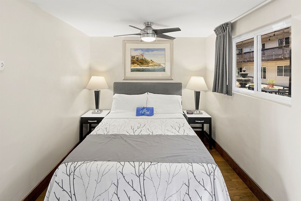 Room, 1 Queen Bed, Accessible, Patio (Pet Friendly)