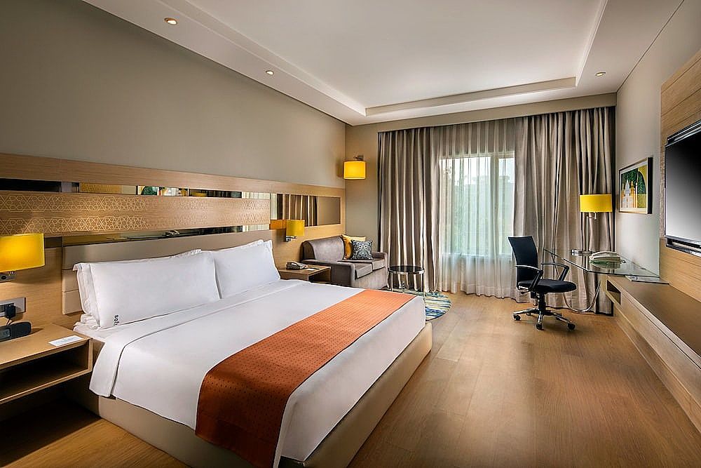Suite, 1 King Bed