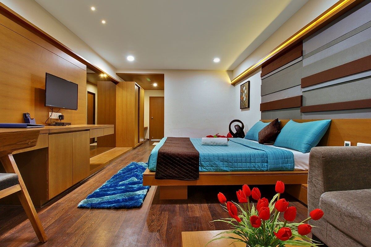 Aarya Grand Hotels & Resorts Deluxe Room (unmarried and local id are not allowed) 4