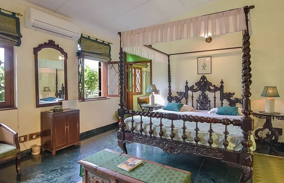 Shaheen Bagh Vintage Room-Munnia 4