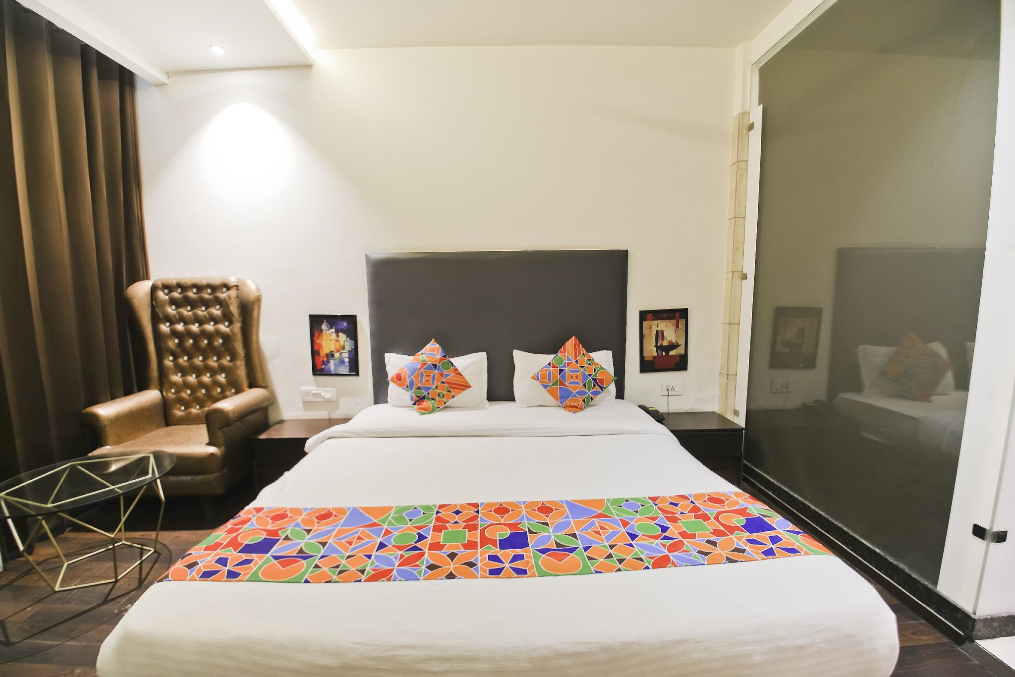 Hotel Orbion Mall Road Luxury Studio 9