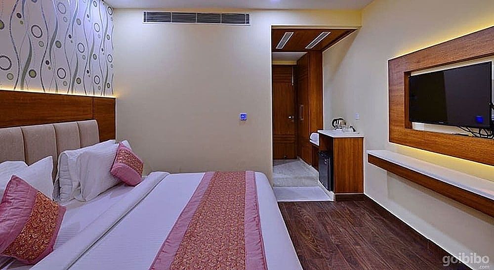 Grand Hridey 1 Minute from Railway Station Deluxe Room 2