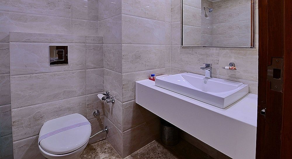 Grand Hridey 1 Minute from Railway Station Deluxe Room 18